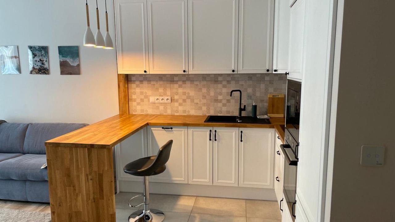 2-room On Wola, Bright And Cozy Appartement Warschau